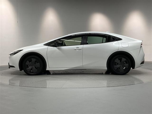 プリウス Ｕ　フルセグ　ミュージックプレイヤー接続可　バックカメラ　衝突被害軽減システム　ＥＴＣ　ＬＥＤヘッドランプ（6枚目）