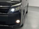 Ｖ　４ＷＤ　フルセグ　メモリーナビ　ＤＶＤ再生　ミュージックプレイヤー接続可　後席モニター　ＥＴＣ　電動スライドドア　ＬＥＤヘッドランプ　ウオークスルー　乗車定員８人　３列シート　アイドリングストップ（29枚目）