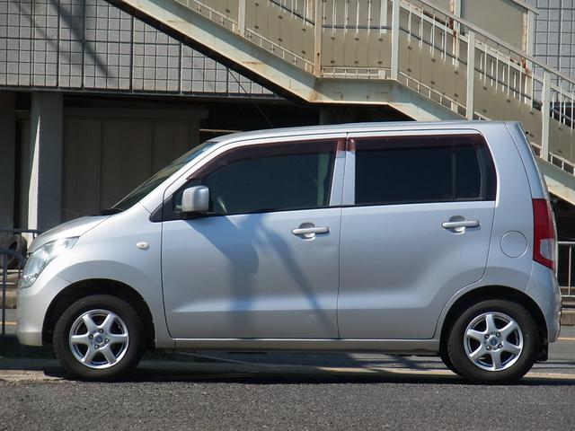 ワゴンＲ ウィズ　車いす移動車　脱着式リアシート　福祉車両　タイミングチェーン（6枚目）