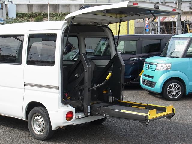 ミニキャブバン ハーティーラン　４ＷＤ　車いす仕様車　テールゲート電動リフト式　福祉車両　前席パワーウィンドウ　キーレス（11枚目）