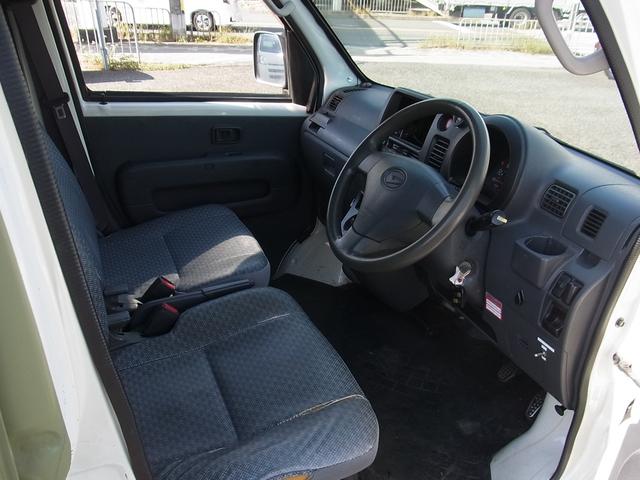 ハイゼットカーゴ スペシャルクリーン　デイトナホイール　１３インチマッドタイヤ　前席パワーウィンドウ　タイミングチェーン（14枚目）