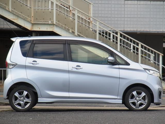 デイズ ハイウェイスター　Ｇターボ　アラウンドビューモニター付ナビＴＶ　ＥＴＣ　キセノン　スマートキー　タイミングチェーン（10枚目）