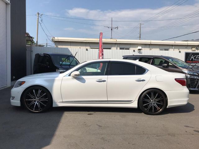 LS460 左ハンドル CARFAXあり 革 SR 22AW(8枚目)