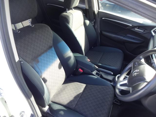 フィット 13G・Lパッケージ ワンオーナー 社外SDナビ フルセグ プッシュスタート ETC バックカメラ 緊急ブレーキ FRドラレコ LEDヘッドライト ツイーター HDMI(17枚目)