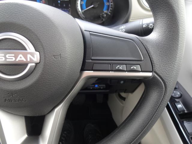 デイズ Ｘ　ワンオーナー　純正９インチナビ　フルセグ　スマートキー　プッシュスタート　ＥＴＣ　全方位モニター　緊急ブレーキ　ＦＲドラレコ　純正ＡＷ（7枚目）