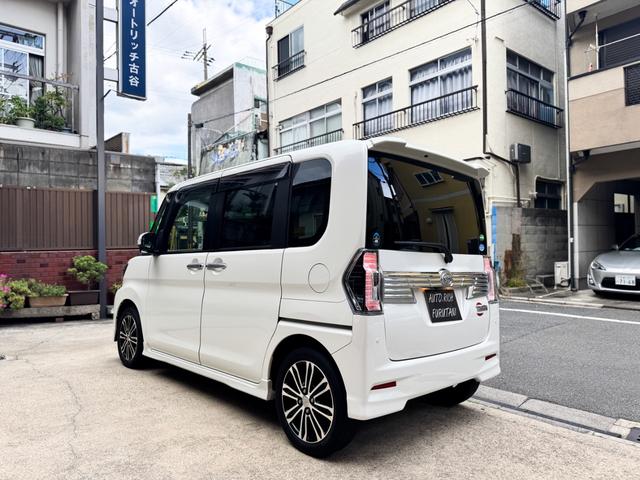 タント カスタムＲＳ　トップエディションＳＡＩＩ　両側パワースライドドア　純正８インチ純正ナビ　純正フリップダウンモニター　バックカメラ　ナビ連動ドライブレコーダー　ＥＴＣ　ディーラー整備車両　ＨＤＭＩ接続（10枚目）