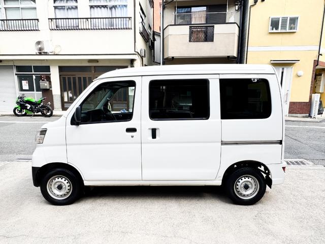 ハイゼットカーゴ DX SAIII ハイルーフ 4WD オートマ パワーウィンドウ 衝突軽減ブレーキ クリアランスソナー スマートアシスト3 ETC キーレス プライバシーガラス オーバーヘッドシェルフ(12枚目)