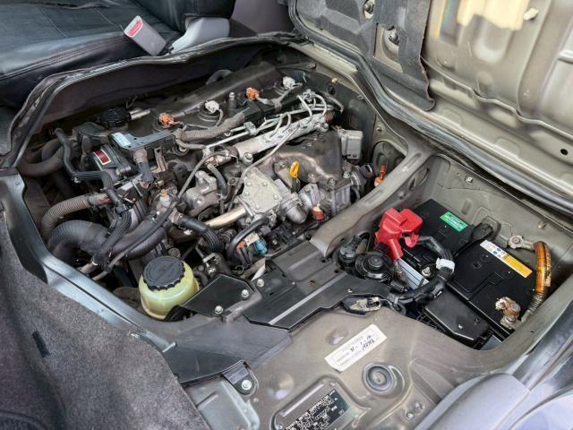 ハイエースバン ロングスーパーGL ディーゼル 4型フェイス ベッドキット 4型フェイス/ベッドキット/フロントエアロ/16インチアルミ/ナビ/フルセグ/Bluetooth/バックカメラ/ETC/キーレス/LEDヘッドライト&フォグ・外装磨き&車内清掃済・黒革調シートカバー(17枚目)