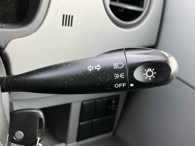 ワゴンR FX キーレスエントリー 電動格納ミラー ベンチシート AT 盗難防止システム ABS CD アルミホイール 衝突安全ボディ エアコン パワーステアリング パワーウィンドウ 運転席エアバッグ(6枚目)