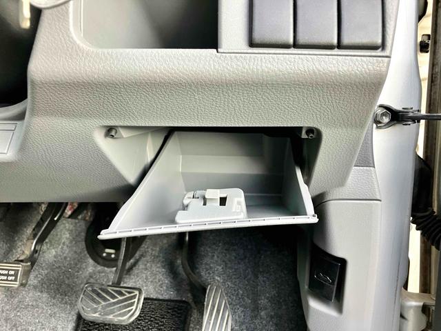 ワゴンR FX キーレスエントリー 電動格納ミラー ベンチシート AT 盗難防止システム ABS CD アルミホイール 衝突安全ボディ エアコン パワーステアリング パワーウィンドウ 運転席エアバッグ(50枚目)