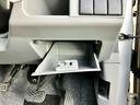 FX キーレスエントリー 電動格納ミラー ベンチシート AT 盗難防止システム ABS CD アルミホイール 衝突安全ボディ エアコン パワーステアリング パワーウィンドウ 運転席エアバッグ(50枚目)