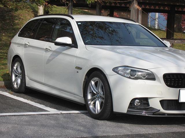 5シリーズ 523dツーリング Mスポーツ 無事故車 ナビ TV カラーバックカメラ パドルシフト フロントパワーシート ETC パワーバッドア アイドルストップ Mスポーツ18icアルミ キーフリー HIDヘッドライト フォグランプ(29枚目)