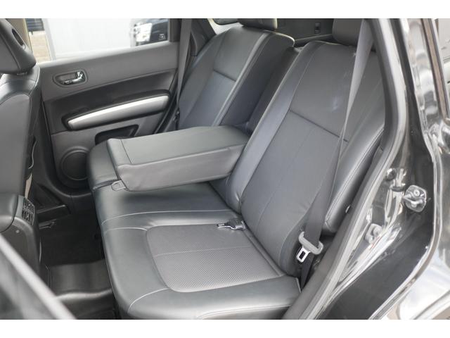 20X 4WD MTタイヤ フルセグナビ DVD再生機能 ブルートゥース ETC バックカメラ 禁煙車 スマートキー オートエアコン HIDヘッドライト ルーフレール(30枚目)