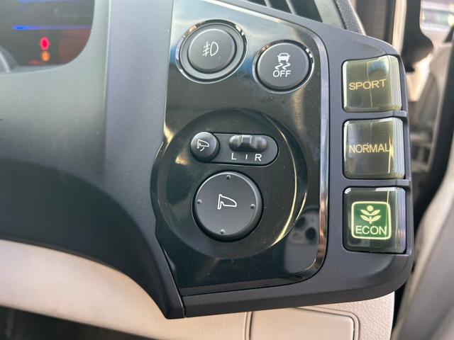 ＣＲ－Ｚ α　純正ＨＤＤナビ　ワンセグＴＶ　バックカメラ　ビルトインＥＴＣ　ドライブレコーダー　クルーズコントロール　社外マフラー　６速マニュアル　ディスチャージ　純正１６インチアルミ（27枚目）