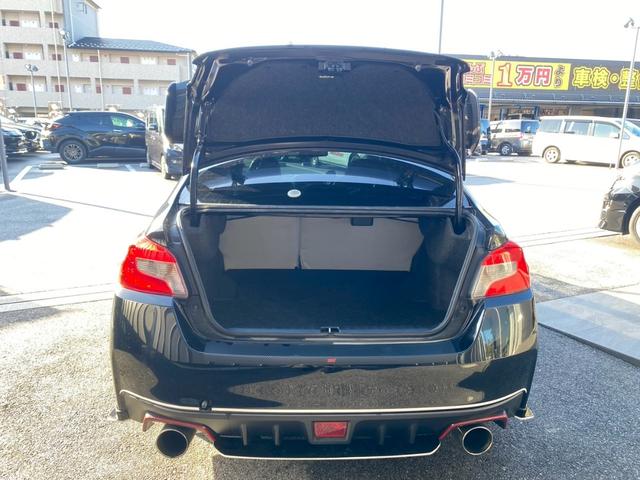 ＷＲＸ Ｓ４ ２．０ＧＴ－Ｓアイサイト　サンルーフ　レカロシート（運転席）　パドルシフト　社外メーター（水温・油温・ブースト）　助手席パワーシート＆シートヒーター　４ＷＤ　ターボ　アイサイト　レーダークルーズコントロール　ＢＬＩＴＺエアクリ（13枚目）