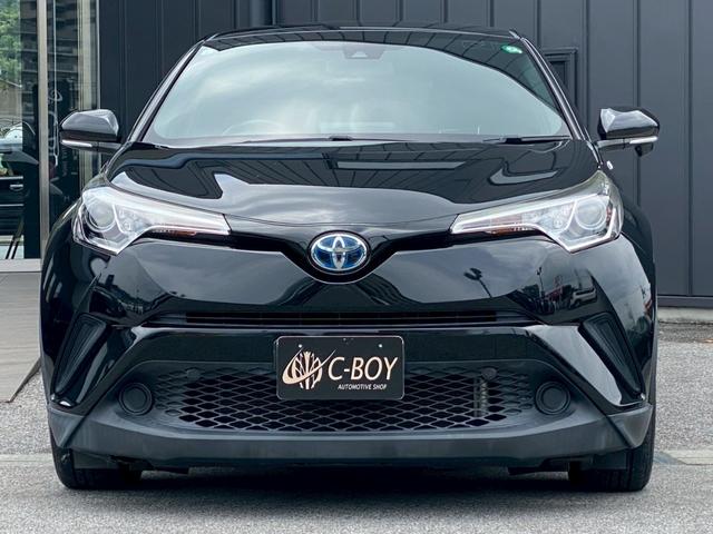 Ｃ－ＨＲ Ｓ　純正９インチＳＤナビ　フルセグ地デジＴＶ　ブルートゥース　バックカメラ　プリクラッシュセーフティ　レーダークルーズコントロール　ステアリングリモコン　革調シートカバー　ヘッドライトレベライザー（6枚目）