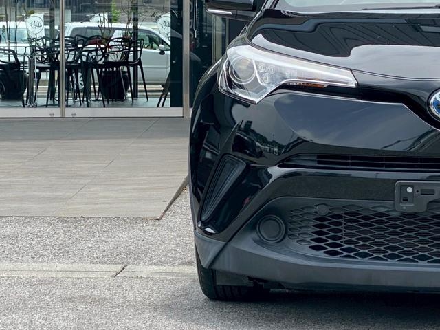 Ｃ－ＨＲ Ｓ　純正９インチＳＤナビ　フルセグ地デジＴＶ　ブルートゥース　バックカメラ　プリクラッシュセーフティ　レーダークルーズコントロール　ステアリングリモコン　革調シートカバー　ヘッドライトレベライザー（42枚目）