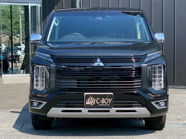 デリカＤ：５ Ｐ　ワンオーナー　メーカーＯＰナビ　パノラマモニター　ディーゼル車　シートヒーター　ＥＴＣ　パドルシフト　ハンドルヒーター　パワーバックドア　両側パワースライドドア　ＡＣ１００Ｖ　クルーズコントロール（6枚目）