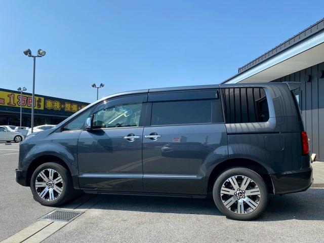 デリカＤ：５ Ｐ　ワンオーナー　メーカーＯＰナビ　パノラマモニター　ディーゼル車　シートヒーター　ＥＴＣ　パドルシフト　ハンドルヒーター　パワーバックドア　両側パワースライドドア　ＡＣ１００Ｖ　クルーズコントロール（12枚目）