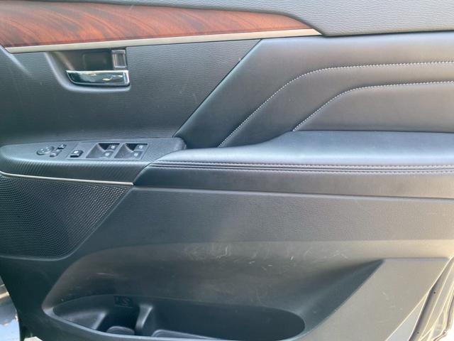 デリカＤ：５ Ｐ　ワンオーナー　メーカーＯＰナビ　パノラマモニター　ディーゼル車　シートヒーター　ＥＴＣ　パドルシフト　ハンドルヒーター　パワーバックドア　両側パワースライドドア　ＡＣ１００Ｖ　クルーズコントロール（31枚目）