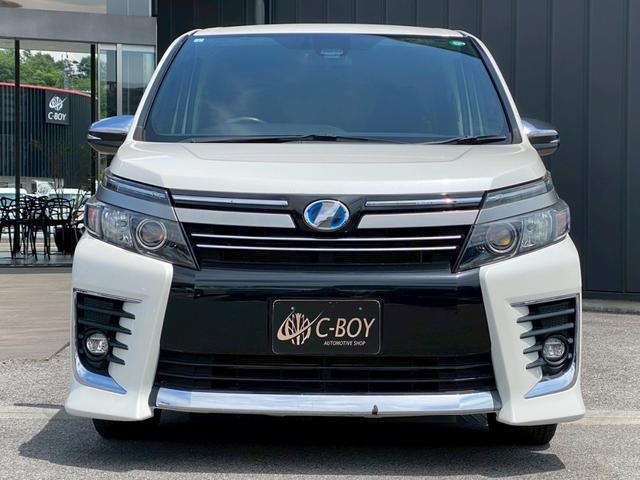 ヴォクシー ハイブリッドＺＳ　煌ＩＩ　純正９インチＳＤナビ　バックカメラ　フルセグＴＶ　ブルートゥース　トヨタセーフティセンス　オートハイビーム　ビルトインＥＴＣ　両側パワースライドドア　ステアリングリモコン　クリアランスソナー（6枚目）