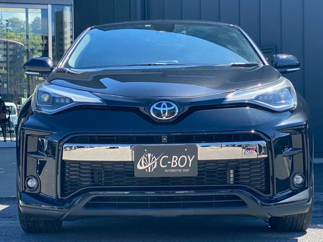 Ｃ－ＨＲ Ｓ　ＧＲスポーツ　純正ディスプレイオーディオ　フルセグ地デジＴＶ　純正ナビ　ブルートゥース　パノラマモニター　プリクラッシュセーフティ　レーダークルーズコントロール　ＧＲ専用ハーフレザーシート　ＧＲ専用ステアリング（6枚目）
