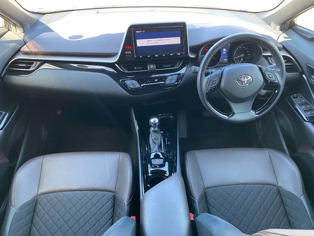 Ｃ－ＨＲ Ｇ－Ｔ　純正９インチナビ　フルセグ地ＴＶ　バックカメラ　ブルートゥース　ビルトインＥＴＣ　クルーズコントロール　ステアリングスイッチ　革巻きステアリング　ハーフレザーシート　オートハイビーム（15枚目）