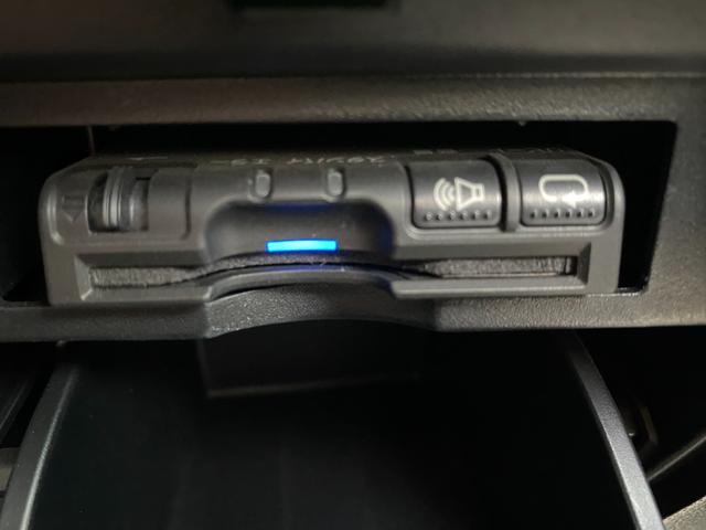 ヴェルファイア ２．５Ｚ　カロッツェリアメモリーナビ　フルセグ地デジＴＶ　ブルートゥース　ＥＴＣ車載器　ドライブレコーダー　Ｗサンルーフ　バックカメラ　黒木目コンビハンドル　プリクラッシュセーフティ　ＬＥＤルームランプ（28枚目）