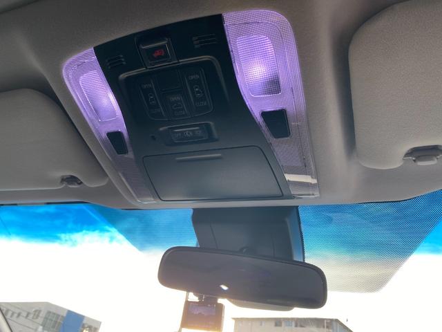 ヴェルファイア ２．５Ｚ　カロッツェリアメモリーナビ　フルセグ地デジＴＶ　ブルートゥース　ＥＴＣ車載器　ドライブレコーダー　Ｗサンルーフ　バックカメラ　黒木目コンビハンドル　プリクラッシュセーフティ　ＬＥＤルームランプ（29枚目）
