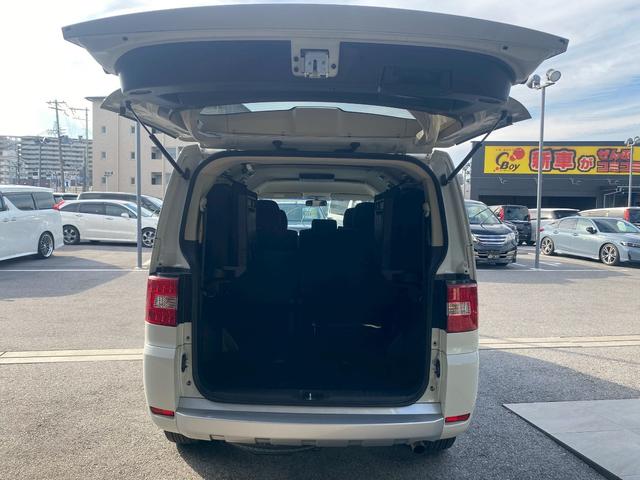 デリカＤ：５ Ｄ　パワーパッケージ　フルセグＴＶ　ブルートゥース　ディーゼル車　ステアリングスイッチ　アルパインフリップダウンモニター　社外ナビ　バックカメラ　ビルトインＥＴＣ　４ＷＤ　パドルシフト　両側パワースライドドア（13枚目）