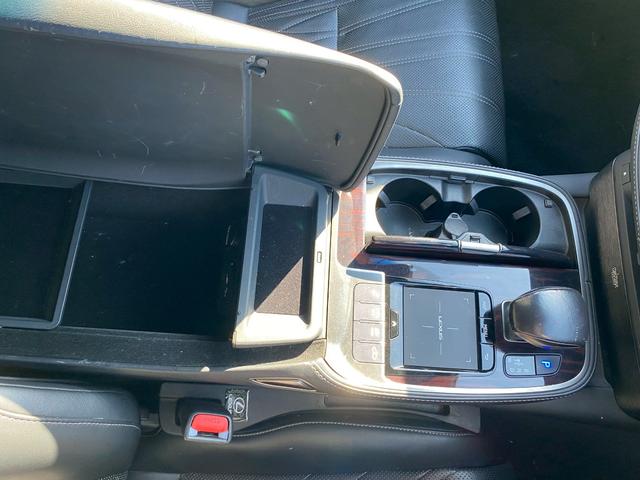ＬＳ ＬＳ５００ｈ　バージョンＬ　マークレビンソン　サンルーフ　黒革パワーシート　シートエアコン　デジタルインナーミラー　パノラミックビューモニター　パドルシフト　プリクラッシュセーフティ　レーダークルーズコントロール　社外エアロ（24枚目）