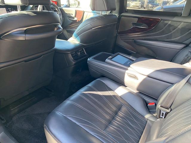 ＬＳ ＬＳ５００ｈ　バージョンＬ　マークレビンソン　サンルーフ　黒革パワーシート　シートエアコン　デジタルインナーミラー　パノラミックビューモニター　パドルシフト　プリクラッシュセーフティ　レーダークルーズコントロール　社外エアロ（42枚目）