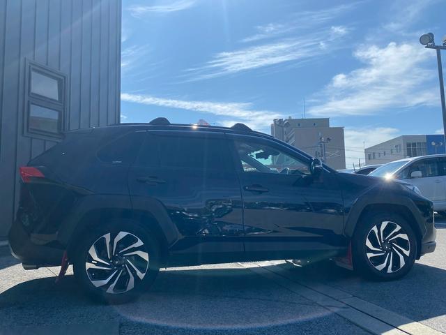 ＲＡＶ４ アドベンチャー　純正９インチＳＤナビ　フルセグ地デジＴＶ　ブルートゥース　バックカメラ　パワーバックドア　ビルトインＥＴＣ　黒革シート　シートエアコン　プリクラッシュセーフティ　レーダークルーズコントロール（8枚目）