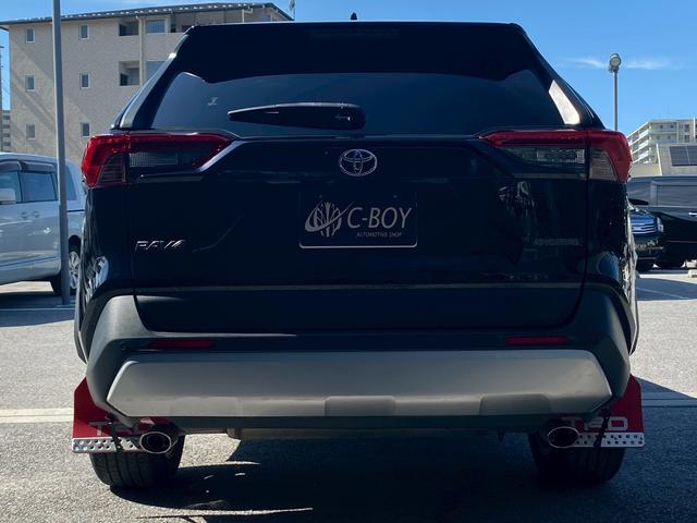 ＲＡＶ４ アドベンチャー　純正９インチＳＤナビ　フルセグ地デジＴＶ　ブルートゥース　バックカメラ　パワーバックドア　ビルトインＥＴＣ　黒革シート　シートエアコン　プリクラッシュセーフティ　レーダークルーズコントロール（10枚目）