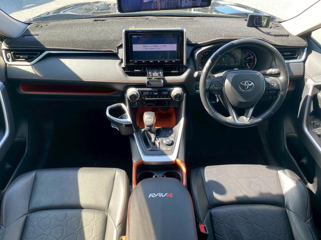 ＲＡＶ４ アドベンチャー　純正９インチＳＤナビ　フルセグ地デジＴＶ　ブルートゥース　バックカメラ　パワーバックドア　ビルトインＥＴＣ　黒革シート　シートエアコン　プリクラッシュセーフティ　レーダークルーズコントロール（15枚目）