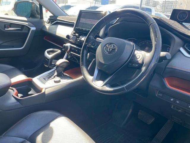 ＲＡＶ４ アドベンチャー　純正９インチＳＤナビ　フルセグ地デジＴＶ　ブルートゥース　バックカメラ　パワーバックドア　ビルトインＥＴＣ　黒革シート　シートエアコン　プリクラッシュセーフティ　レーダークルーズコントロール（36枚目）