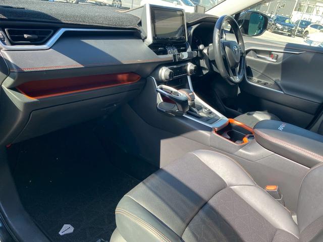 ＲＡＶ４ アドベンチャー　純正９インチＳＤナビ　フルセグ地デジＴＶ　ブルートゥース　バックカメラ　パワーバックドア　ビルトインＥＴＣ　黒革シート　シートエアコン　プリクラッシュセーフティ　レーダークルーズコントロール（37枚目）