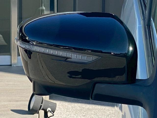 セレナ ｅ－パワー　ハイウェイスターＶ　純正９インチナビ　フルセグＴＶ　パノラマモニター　ビルトインＥＴＣ　プロパイロット　ステアリングヒーター　両側パワースライドドア　デジタルインナーミラー　純正フリップダウンモニター　７人乗り（44枚目）