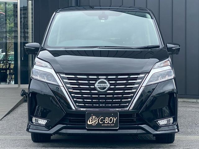セレナ ハイウェイスターＶ　ストラーダ７インチナビ　フルセグＴＶ　パノラマモニター　ブルートゥース　パーキングアシスト　プロパイロット付　クルーズコントロール　ステアリングスイッチ　両側パワースライドドア　ＵＳＢ端子（6枚目）
