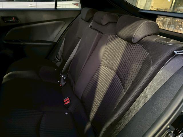 プリウス Ａ　バックカメラ　ステアリングスイッチ　クルーズコントロール　革巻きステアリング　パーキングアシスト　オートマチックハイビーム　オーディオレス　シートリフター（38枚目）