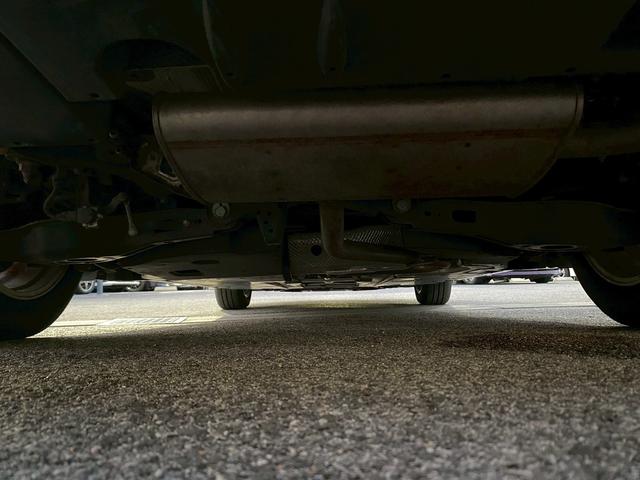 プリウス Ａ　バックカメラ　ステアリングスイッチ　クルーズコントロール　革巻きステアリング　パーキングアシスト　オートマチックハイビーム　オーディオレス　シートリフター（43枚目）