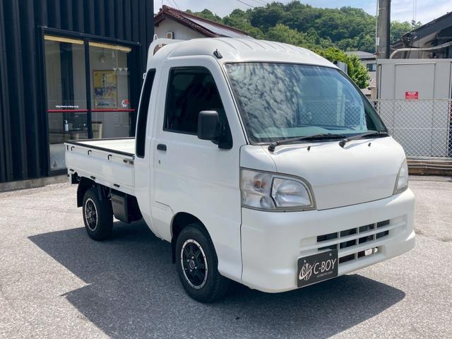 ハイゼットトラック ジャンボ　４ＷＤ　ＡＴ車　社外アルミ　三方開　パワステ　パワーウインドウ　黒革調シートカバー　キーレス　ＥＴＣ車載器　社外ＬＥＤヘッドライト　純正ラジオ（7枚目）