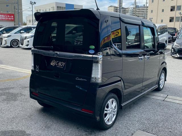 Ｎ－ＢＯＸカスタム Ｇ・Ｌパッケージ　ストラーダＳＤナビ　フルセグ地デジＴＶ　ブルートゥース　ＥＴＣ車載器　ステアリングリモコン　左側パワースライドドア　スマートキー＆プッシュスタート　ディスチャージヘッドライト　フォグランプ（9枚目）