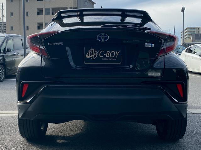 Ｃ－ＨＲ Ｇ　ＬＥＤエディション　純正９インチＳＤナビ　フルセグ地デジＴＶ　ブルートゥース　プリクラッシュセーフティ　レーダークルーズコントロール　ビルトインＥＴＣ　バックカメラ　ハーフレザーシート　ＬＥＤヘッドライト　フォグランプ（10枚目）