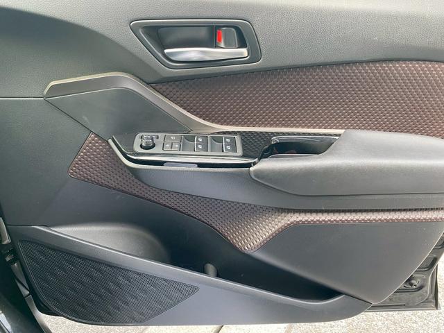 Ｃ－ＨＲ Ｇ　ＬＥＤエディション　純正９インチＳＤナビ　フルセグ地デジＴＶ　ブルートゥース　プリクラッシュセーフティ　レーダークルーズコントロール　ビルトインＥＴＣ　バックカメラ　ハーフレザーシート　ＬＥＤヘッドライト　フォグランプ（33枚目）