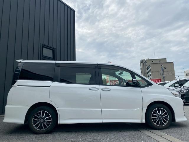 ヴォクシー ZS 煌 イクリプスSDナビ フルセグ地デジTV ブルートゥース バックカメラ ビルトインETC 純正フリップダウンモニター 両側パワースライドドア スライドドアサンシェード アイドリングストップ(8枚目)