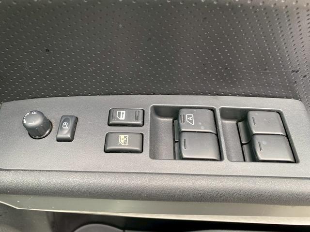 エクストレイル 20X 純正7インチナビ ブルートゥース 4WD シートヒーター リアシートヒーター 社外16インチアルミ バックカメラ ビルトインETC カーボンシート 革巻きステアリング シートリフター ルーフレール(28枚目)