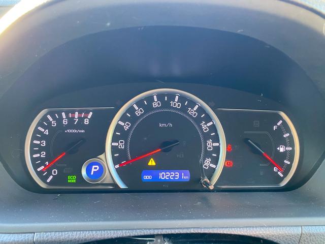 ヴォクシー ＺＳ　純正９インチナビ　バックカメラ　フルセグＴＶ　ブルートゥース　ビルトインＥＴＣ　ステアリングスイッチ　７人乗り　片側パワースライドドア　純正フリップダウンモニター（17枚目）