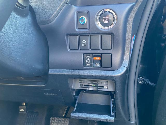 ヴォクシー ＺＳ　純正９インチナビ　バックカメラ　フルセグＴＶ　ブルートゥース　ビルトインＥＴＣ　ステアリングスイッチ　７人乗り　片側パワースライドドア　純正フリップダウンモニター（29枚目）