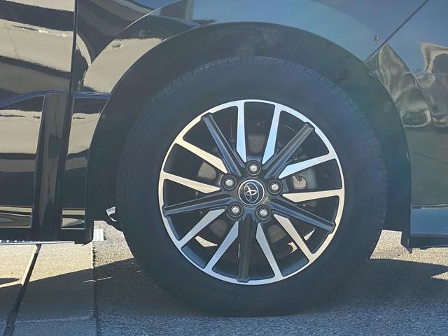 ヴォクシー ＺＳ　純正９インチナビ　バックカメラ　フルセグＴＶ　ブルートゥース　ビルトインＥＴＣ　ステアリングスイッチ　７人乗り　片側パワースライドドア　純正フリップダウンモニター（49枚目）